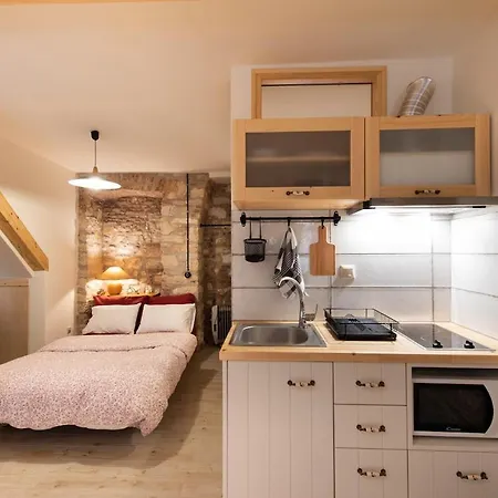 Apartment Kumquat Cozy Retreat In The Heart Of Corfu Town